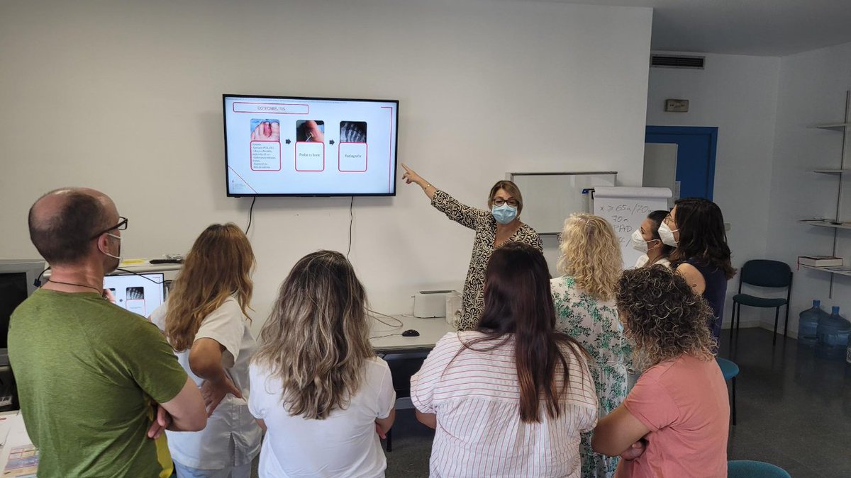 ✔️Primera sessió de difusió del Protocol de Peu Diabètic📑 al sector Tramuntana

👨‍⚕️👩‍⚕️ Hem treballat la prevenció, cribatge, estratifocació i derivació #apalteucostat <a href="/SalutGOIB/">Conselleria de Salut</a> <a href="/ibsalut/">Servei de Salut de les Illes Balears (IB-SALUT)</a>
