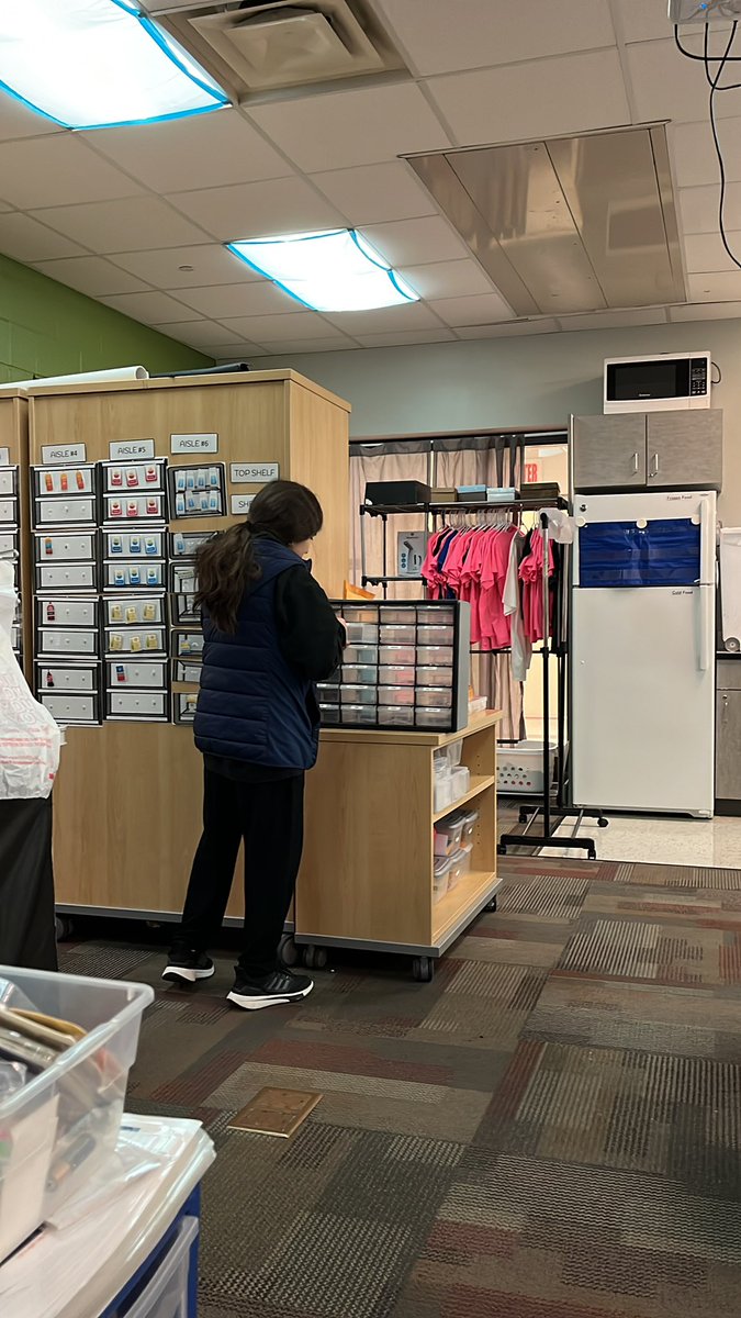 YHSEdServices's tweet photo. Students working hard in Voc Ed!!! Learning lots of useful job skills. https://t.co/dNrnQRGf1c