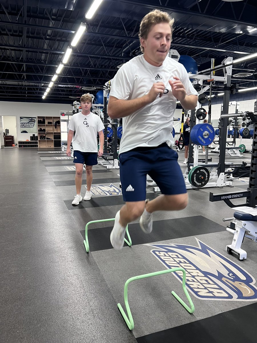 GS Men's Golf tweet media