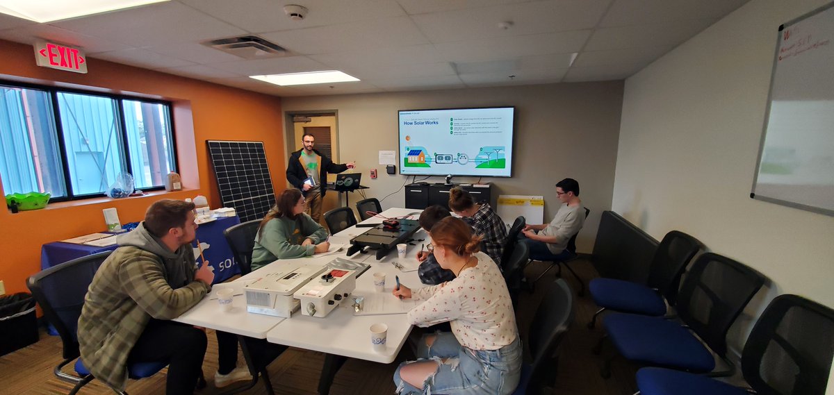 Last week, a group of 7 MCC students studying geosciences visited GS. If you have a similar class, club, or group that would like to learn more about renewable energy and sustainability, feel free to submit an event request here: hubs.li/Q01q0hDC0