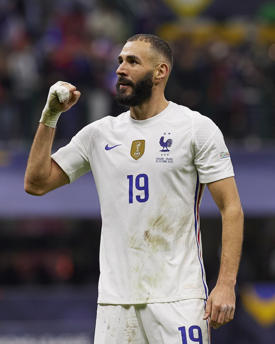 __bypaul's tweet photo. Before // After
.
@Benzema https://t.co/7PdxRFEI49