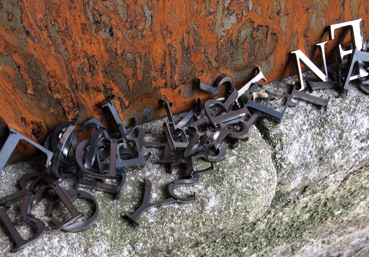 Placeholder Press tweet media