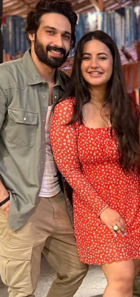_Mahsa_72's tweet photo. #MEEJAY ๐๐๐ #SUKOR
This Pictures is Everything .... Matlab Pyaari Raining .... Blissssss ๐๐๐ fall in Love with them again
@meera1611 @veejay_k #RECASTMEEJAY @ColorsTV https://t.co/57xzH4lM0o
