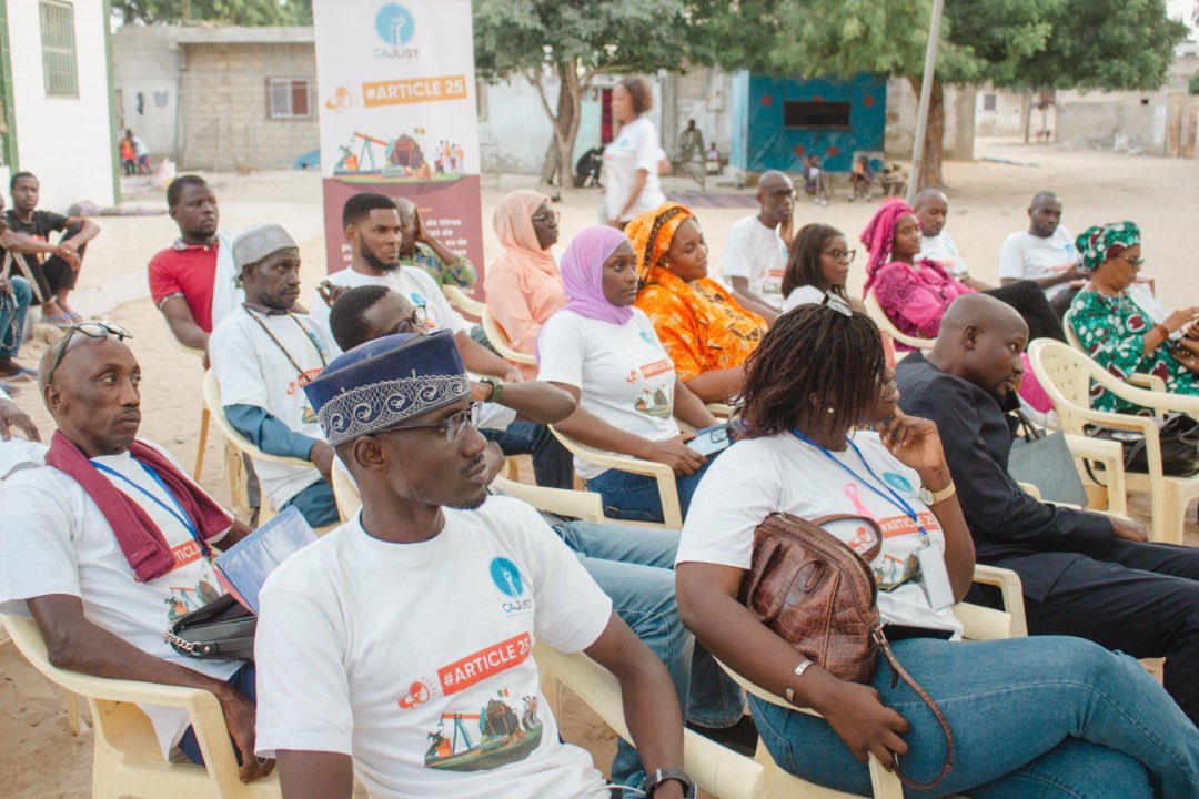 cajust_sn's tweet photo. 🔹CAMPAGNE #Article25 : ÉTAPE THIÉS
|| Forte mobilisation des organisations de jeunes et de femmes, des relais communautaires, des élus locaux ce Samedi 15 Octobre à Darou Khoudoss pour accueillir la Campagne #Article25
#CAJUST #CitoyensActifs https://t.co/rZT7vblYEc