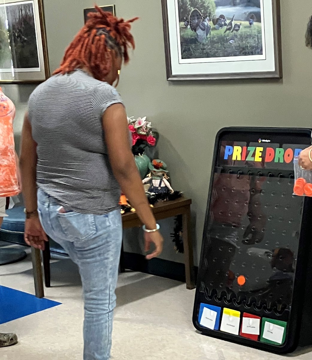 ptc_edgefield's tweet photo. Students enjoyed winning prizes on the Prize Board! https://t.co/1EEyVI5T4G
