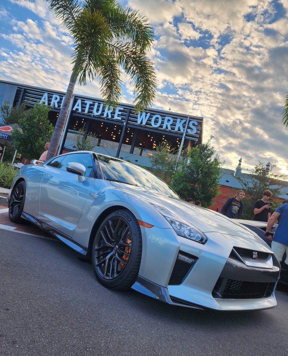 gofastflorida's tweet photo. Palm trees and supercars! What else do you need?
#ridesbytheriver
#armatureworks
#nissangtr
#nissangtrr35
#r35
#jdmnation
#jdmfans
#japan
#gofastflorida
#amazingcars
#caroftheday
#caroftheweek
#instacars
#bestcars
#tampa
#southbeachmiami
#carsandcoffee
#thesupercarsquad https://t.co/ciLhdSzCMm