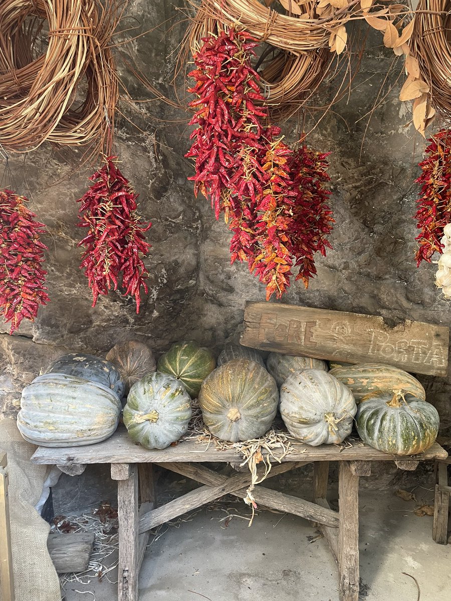 SidLawrenceRoma's tweet photo. Spent a wonderful morning with my extended Famiglia Italiana in Amalfi who run #AgricolaForePorta https://t.co/hxZIWyr8EV Just keep walking up the Valley of the Ferriere and you will receive the warmest of welcomes from Mamma Mena and delicious #slowfood #zerokm treats. 🇮🇹❤️ https://t.co/oi30T3EI9h