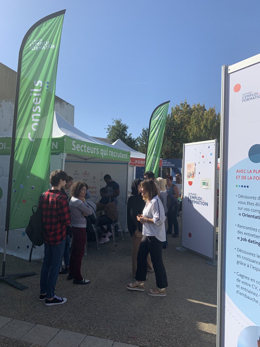 #avecpoleemploi #tousmobilises ⁦@poleemploi_ara⁩ au cœur  des quartiers  sur ⁦<a href="/VilledeValence/">Valence</a>⁩ place de l emploi et de la formation ce 18/10 pour une réponse de proximité ⁦<a href="/PE_Valence/">Pôle emploi Valence</a>⁩ @ismag2116