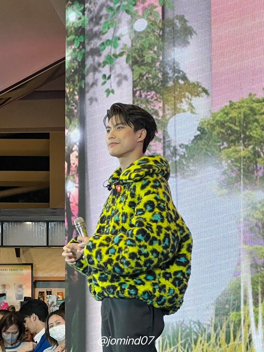 KsJmxx07's tweet photo. รอยยิ้มกระชากใจมากแม่🥹
#KingPower 
#KingPower33rdAnniversary 
#Tawan_V
#brightnorr #ไบร์ทนรภัทร #ไบร์ทนอ #ohmpawat https://t.co/TCAVN79k2s