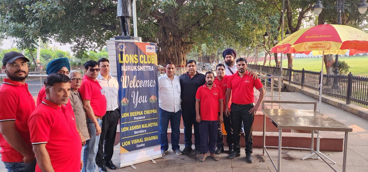 Maayank_Sharma's tweet photo. CSR activity of Vera Foods in association with #LionsClub - Free Bread Distribution to the needy at Brahma Sarovar, #Kurukshetra
#bakesbear #bakedgoods #ambala #freshmorning #perfectbreakfast #bestbread #haryana #punjab #delicious #thebearishere #food #leadership #people https://t.co/wcq4n1ecHA