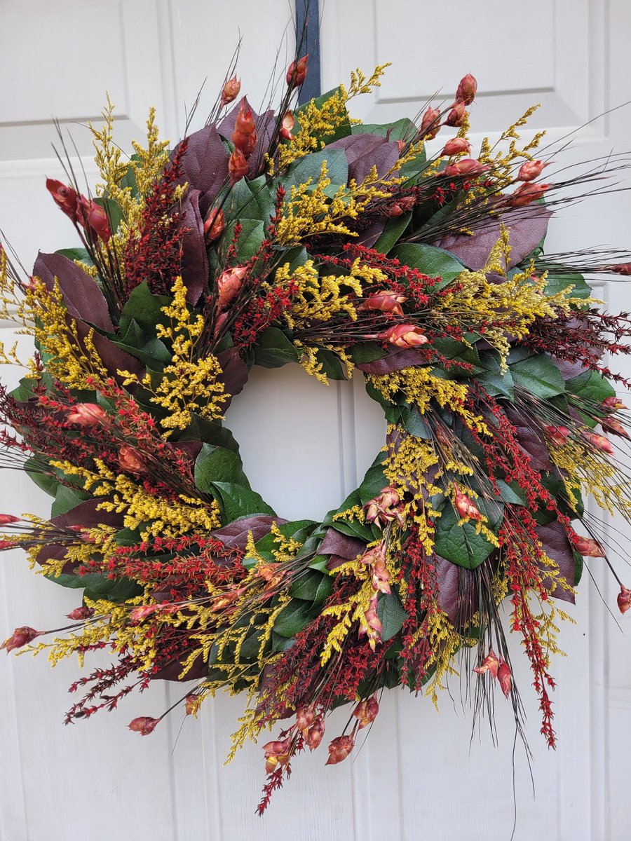 endlessblossoms's tweet photo. Preserved leaf wreath made with all natural preserved materials that will last years! https://t.co/YeaFFdhlzP #fallideas #doorwreaths #wreaths #thanksgiving #circle #countryfarmhouse #allseasons #eucalyptus #preserved #endlessblossoms https://t.co/5GnqoBD6xZ