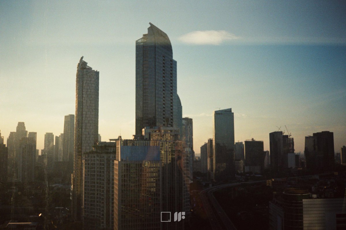 The City and Self Reflection. 

Available now on <a href="/formfunction/">Formfunction</a>
 
0.5 $SOL reserved price / 24 hours auction with pNFT

formfunction.xyz/@alfxxx/nYrdQc…

<a href="/SatuSekte/">SATU SEKTE</a> @metarupa_nft <a href="/AscensionNFTs/">Ascension - The Art Collective</a> <a href="/TownSqrd/">SolTown²</a> <a href="/21dao_/">21dao</a> @SolCityRadio <a href="/collector_sh/">Collector</a> 
 
#solana #solananft #nftphotography #photo #35mm