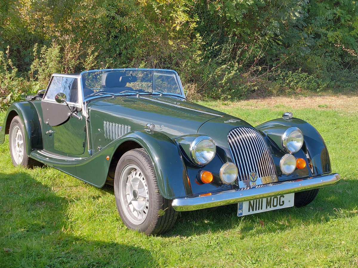 Davidnature22's tweet photo. Lunchtime classic car show today at 'Old Elis' Rose and crown pub ,Huish Episcopi. A good turnout in the warm.sunshine of approx 35/40 cars. #oldelis #roseandcrownhuishepiscopi #huishepiscopi #carshow #classiccar #classiccarshows #oldvehicles #vintagecars https://t.co/Nh9OUdYjxE