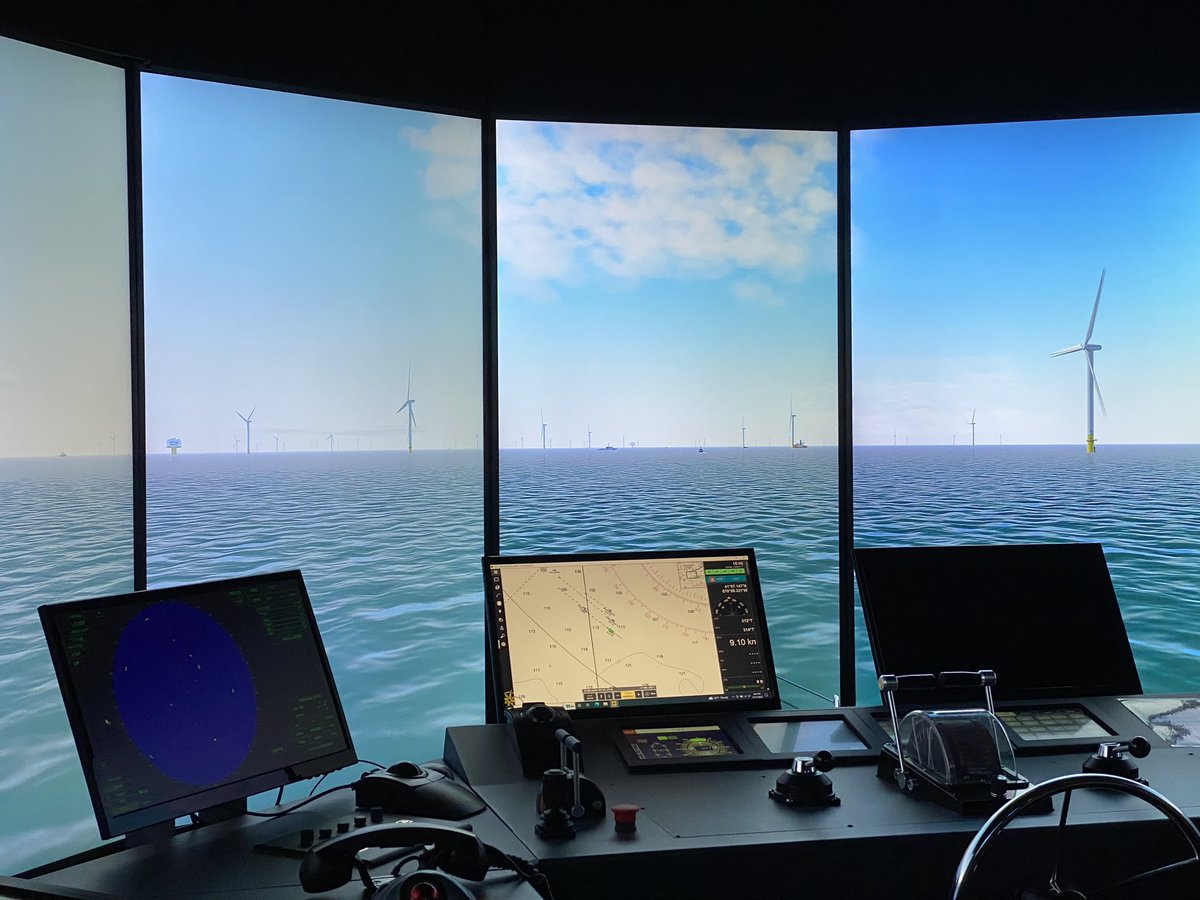 Ahoy! The marine simulator at the U.S. Maritime Research Center helps mariners learn to navigate through our @RevWind offshore wind farm under many conditions. Yesterday, it was fair skies and seas. ⛅️🌊⚓️ #ACPoffshore22