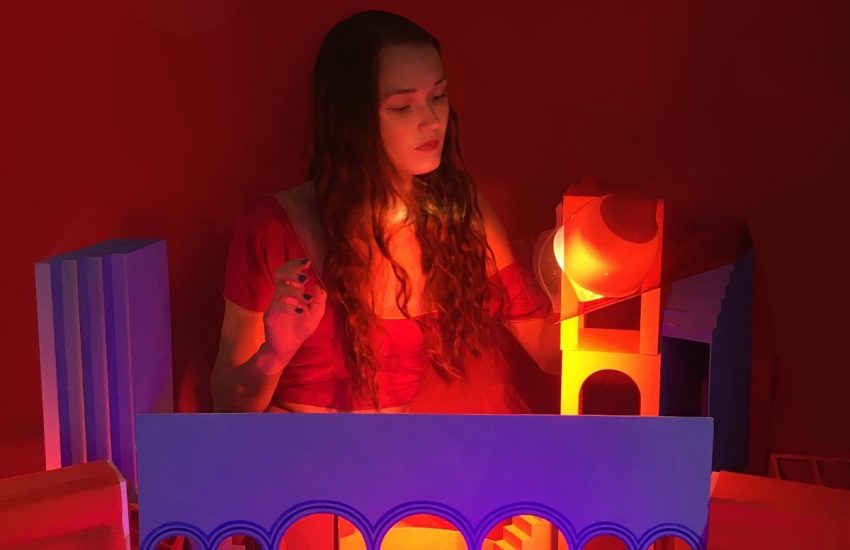 onerenculture's tweet photo. What I wanted was to find an environment where I was surrounded by other artists… and have a link to somewhere where I wasn’t working out of my bedroom’ 

Read more about previous #VACMA awardee Chell Young's experiences👉 https://t.co/dTmJXdNMbV https://t.co/rABouLbgeX