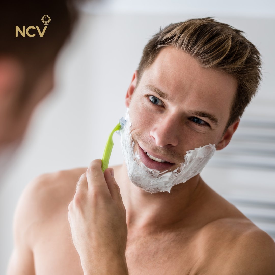Cosmetica is voor iedereen. Jong of oud, man of vrouw! Vandaag op no beard day staan we graag stil bij het belang van mannencosmetica. Lees meer over hoe cosmetica een rol speelt in ieders leven op onze website. #linkinbio