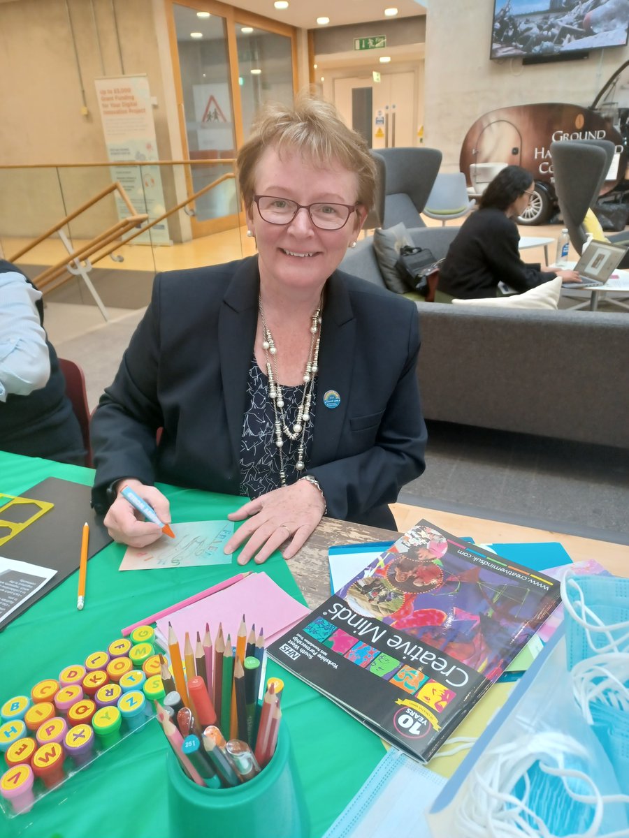 Our @MarieBurnham7 getting creative!

#AnnualMembersMeeting2022