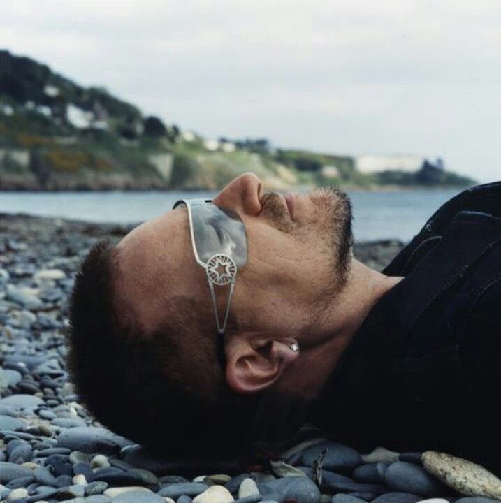 cc_paige's tweet photo. “Feelings are much stronger than thoughts. We are all led by instinct, and our intellect catches up later.”
-Bono
#Bono #SurrenderMemoir #14days #SurrenderbyBono #Intuition ✨ https://t.co/XpDBGHxozf