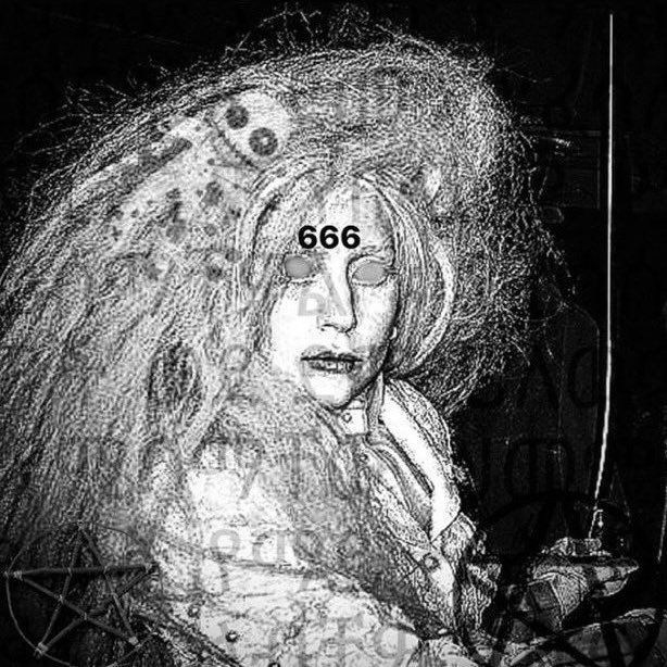 secretbeeparty's tweet photo. @rupaulfracking @stone_relief @joshhatesit ψ ⛥̵̧̡̨̨̖͍̝̩͔͎̯̼͓̯̭͖̹͈̘̭̼͕̯̳̫̣̰̺̟͕̼̙͚̟̬͚̼̱̠̳͎̰̫̹̙͔͉̘͍̝̰͚̻̙̝̼͊̎̈́͛͒͜͜ͅͅͅͅͅ ̶̨̨̨̤̱̺͈̖̦̥̘̘̺͍̙͇̯̘̝̮͔̦̥̖̤̣̙̳̺̖̹͉͙̜͓̘͔̠͇͔̫̺̬͍͔̻̥̦͚̹̹̲̻̻̀͗́̎̐͊͂̈́͊͊̕͜͜͜͜͝͠Y̸̨̡̡̡̛̛̭̪̘̩̯͇̣̲̥̪̝̫̦̖͔͉̹̜͎͙̳̭͈̱̘̹͕̮̭̰̼͎̱͎̩͇̰͔̥̳̙̹̻̜̤͚̟̿̈̉̊̋̐̒̏̐̄̂̊͒͌͊͒̓͊̓̍̿̀͗́͛͂̾̐͒̿̈͌͗̔̃̓͌̉͐̽͌͗̚̕͜͜͜͝͠͝͝͝͝ͅͅ https://t.co/KyQBdRg5g2