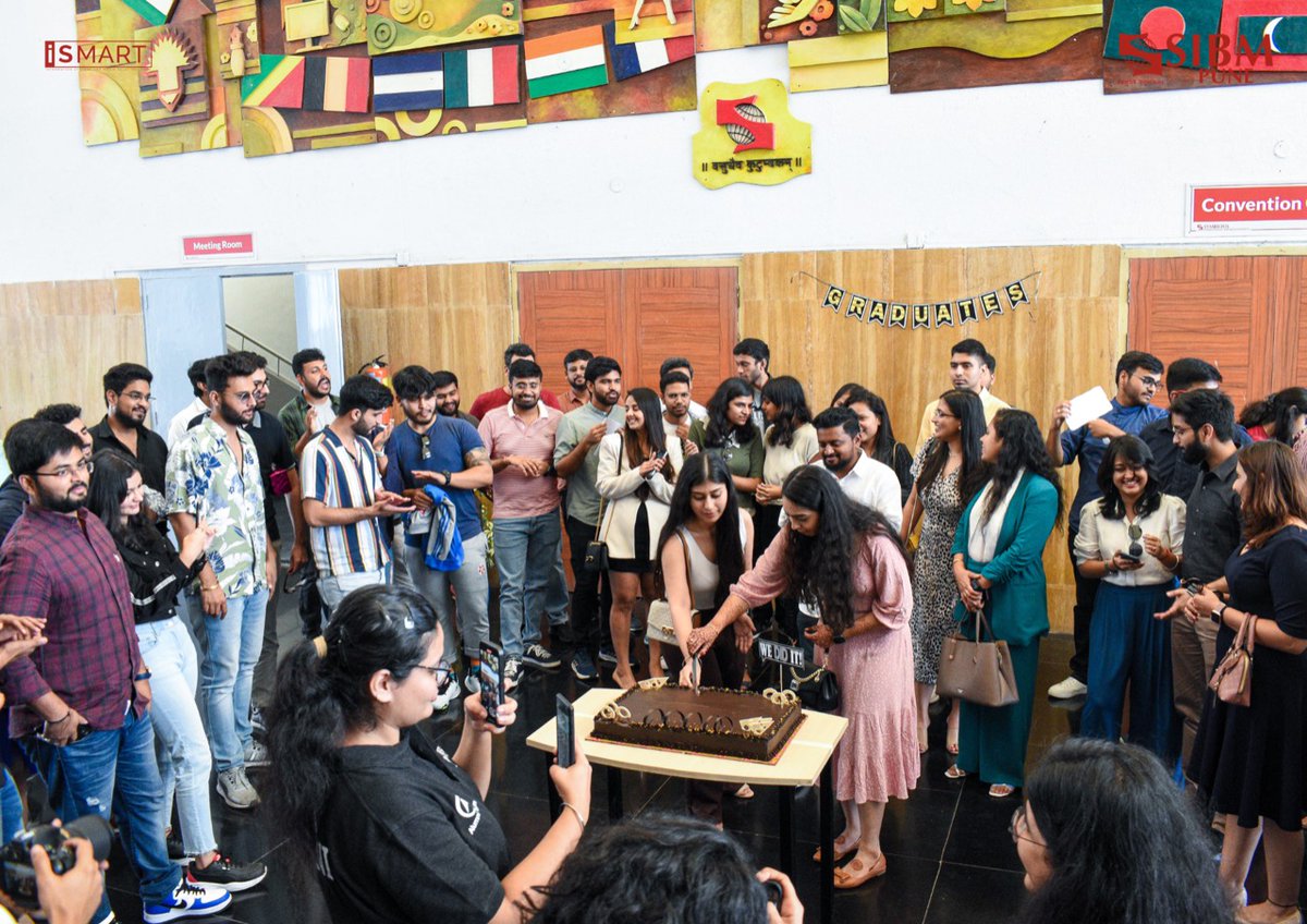 SIBMPune's tweet photo. The Alumni Meet of the Batch of 2020 was a walk through a time machine. The members of the Batch filled the corridors with stories of yesterday and the students who got the opportunity to interact with them saw glimpses of the path ahead.
#SIBMPune #SIBMPuneAlumni #Batchof2020 https://t.co/cgHapnsZGG