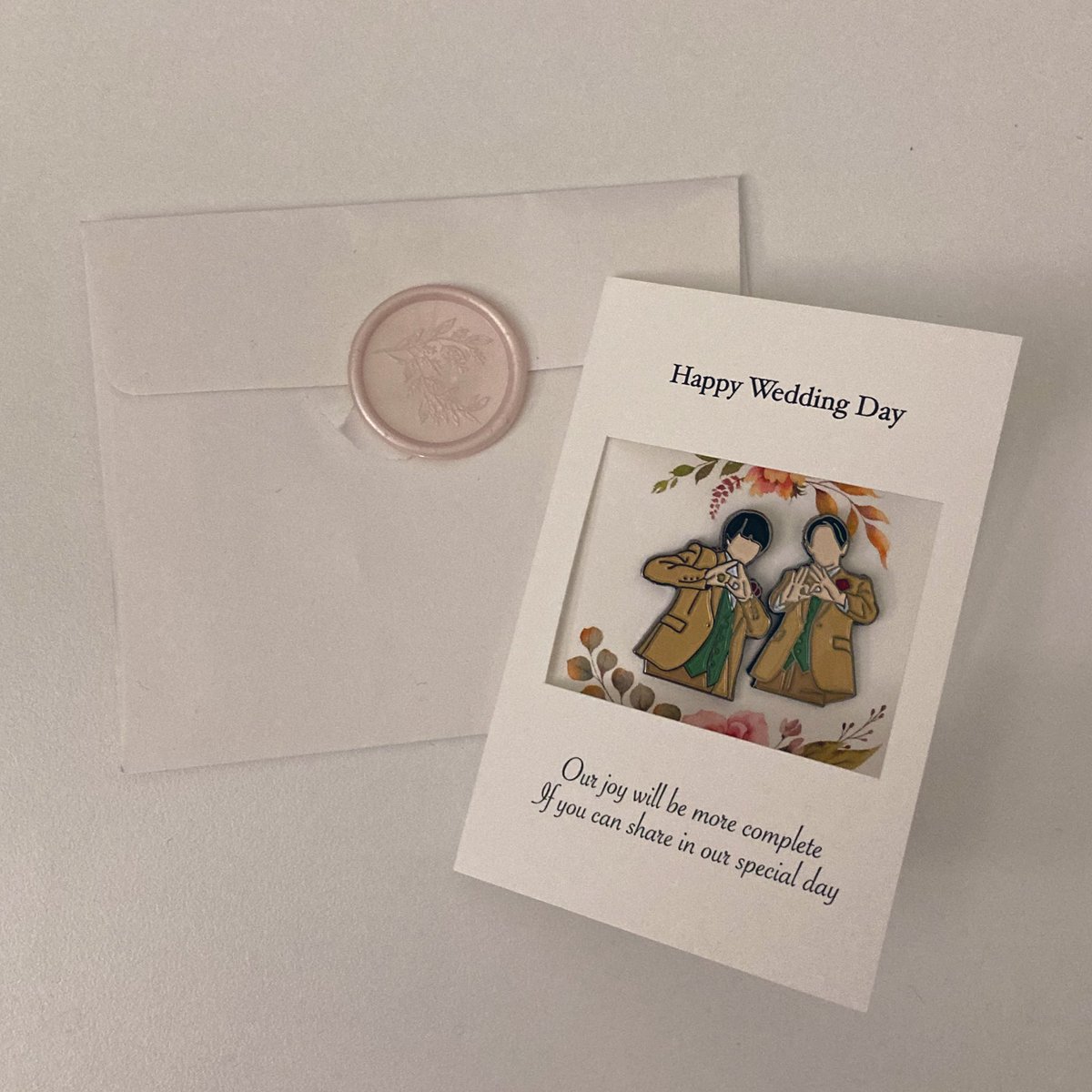 <a href="/cherry_mazic/">새알</a>
오늘 잘 도착했어요!💙 봉투도 아까워서 소장해야만🥺 제작 고생하셨어오>.<