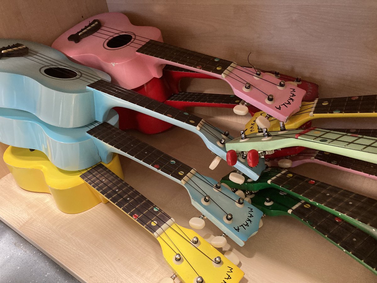 nthem_music's tweet photo. Wonderful session at @FrancisDrakeSch this afternoon -  our robot is built 🤖 not to mention singing in three parts 🙌 and putting it together with all the instruments 🥁🎻 #lewishamsuite https://t.co/9dRyeamFFX