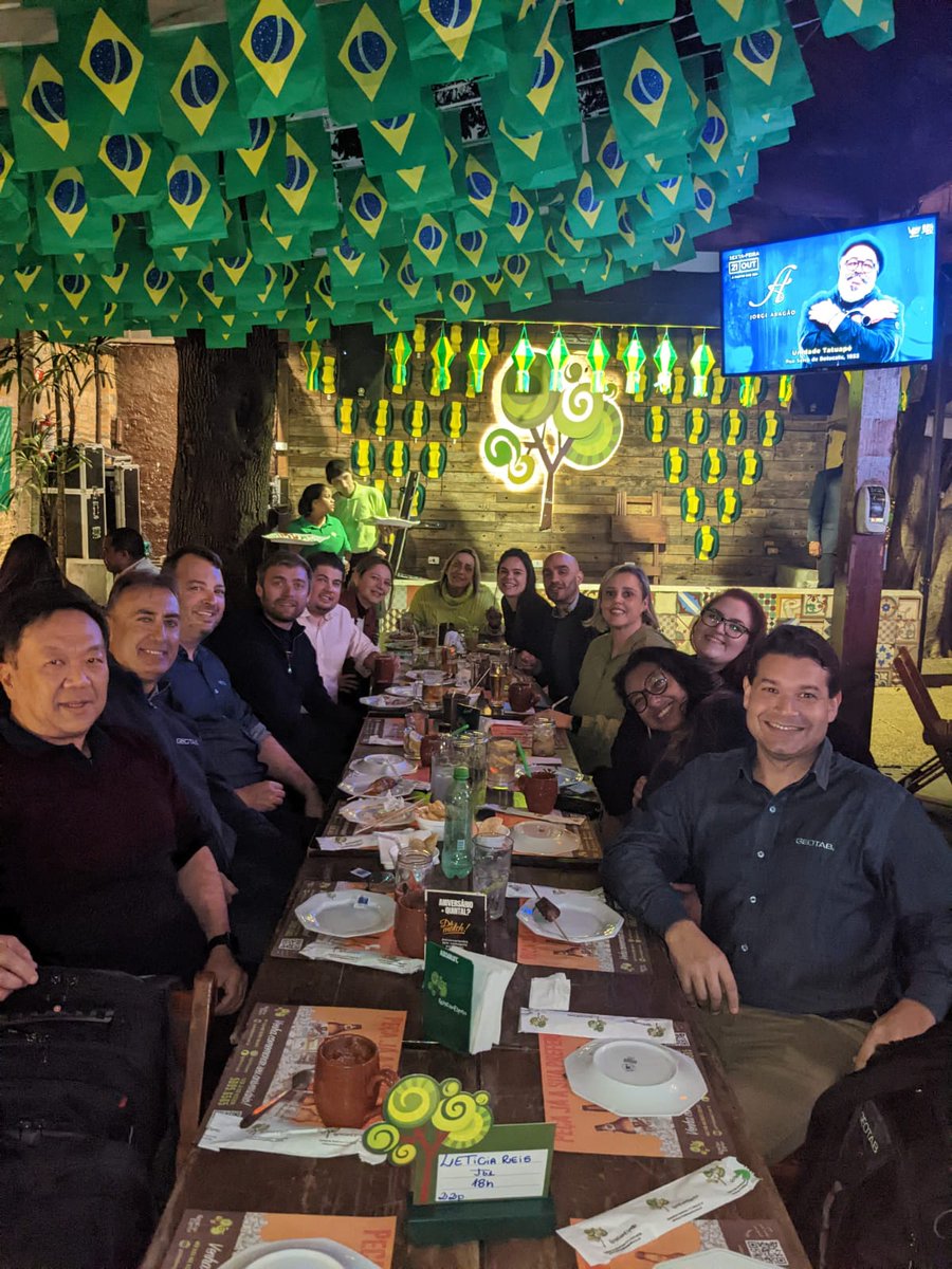 Our Geotab Telematic Ltda team, based in Brazil, recently completed their onboarding and we are so excited to start working with our newest #Geotabbers.💙 To top off a week of onboarding, the team treated themselves to an after-work social! Say hello to our friendly new faces! 👋🏼