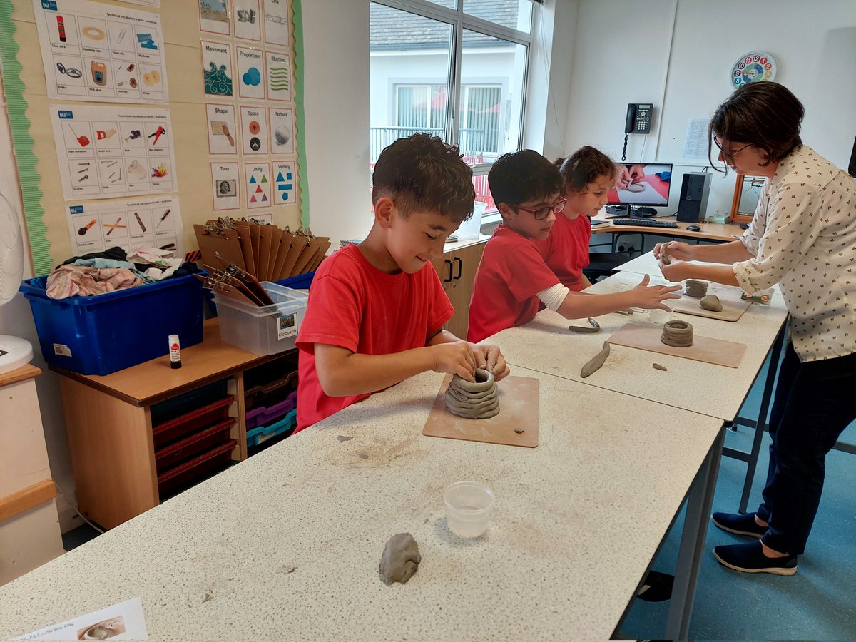 rougebouillon's tweet photo. Year 4 are busy making coiled pots as part of their Alice in Wonderland project. #artisfun #coiledpots #practicalskills #focussedlearning #respectbelievesucceed https://t.co/KB8FY2JGia