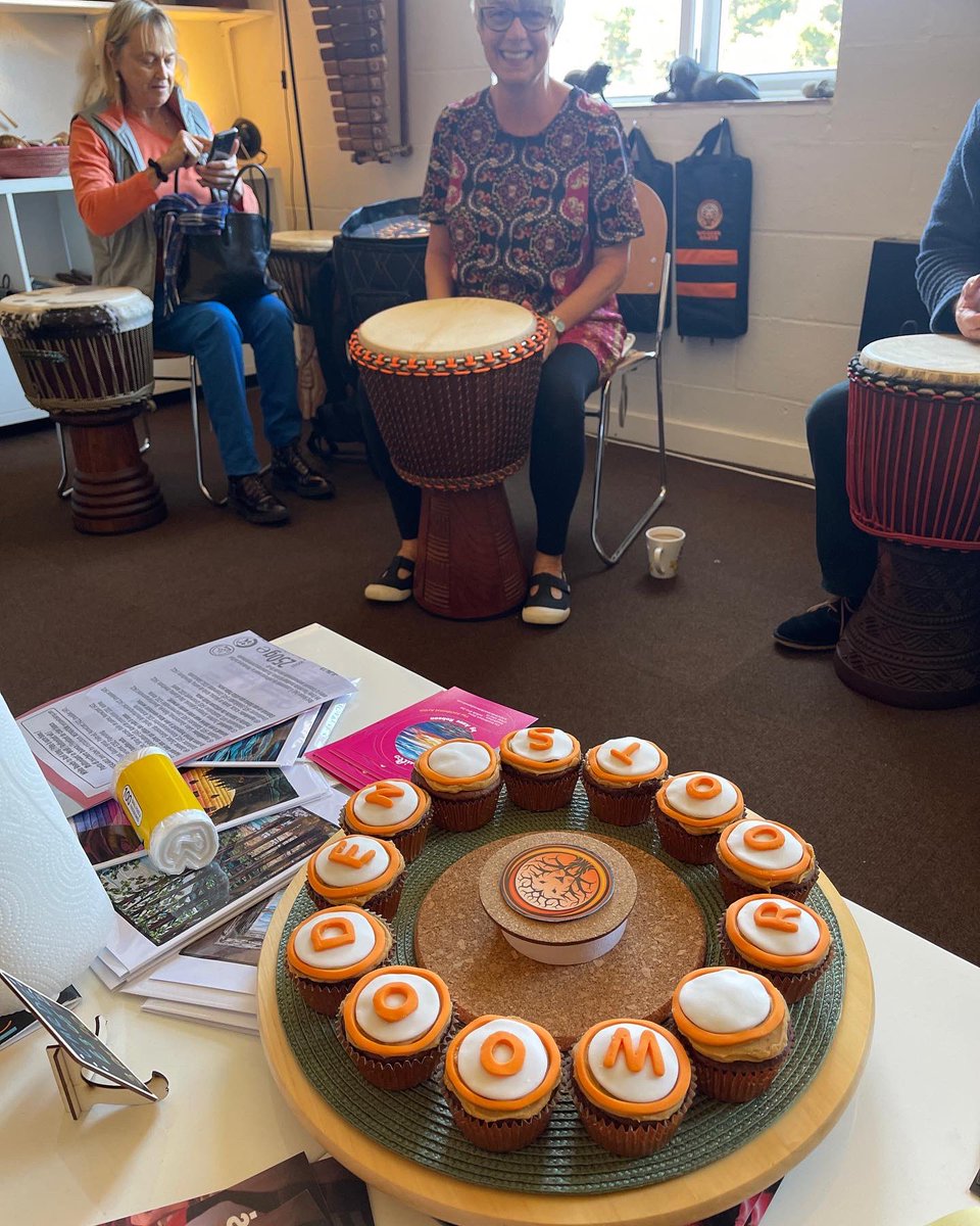 woodenroots's tweet photo. It’s a special drum class today - one of our students made these amazing Wooden Roots cupcakes to celebrate her 1 year anniversary of drumming with us. Start drum classes with us FREE Intro Oct 30th 11am for 60 mins to join November classes. 

More info - https://t.co/Zu49jhmcUe https://t.co/pHDabO9xfy