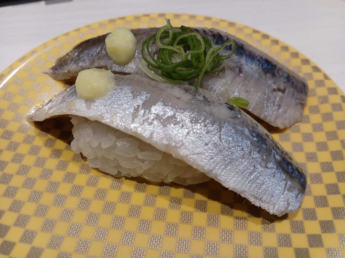 魚べい いわし・鉄火巻・はまち天身 どれも、美味しい。相変わらずの、いわし良かった。