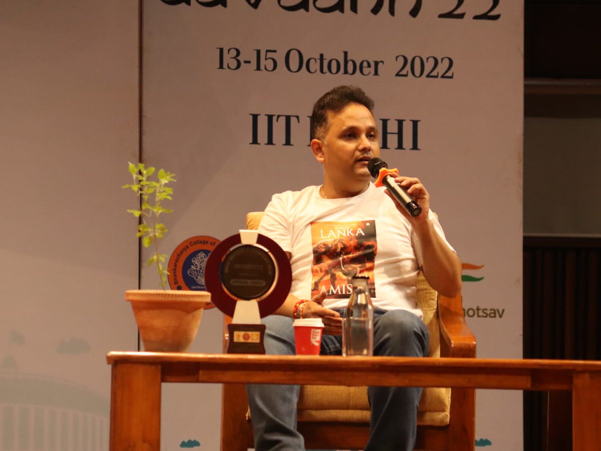 thinkindiaorg's tweet photo. Glimpses from the second session of Aavaahan 22 organised by IIT Delhi in collaboration with Think India and Unnat Bharat Abhiyan on the theme of "Revisiting Indian History" by award winning and renowned author Amish Tripathi (@authoramish). https://t.co/uPLSiLOj3w