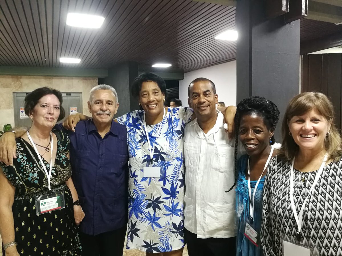 MedSalud3's tweet photo. @LogVanguardia Representantes del Naval. Hombre y Mujeres de Ciencia https://t.co/JSu8GxLKtb