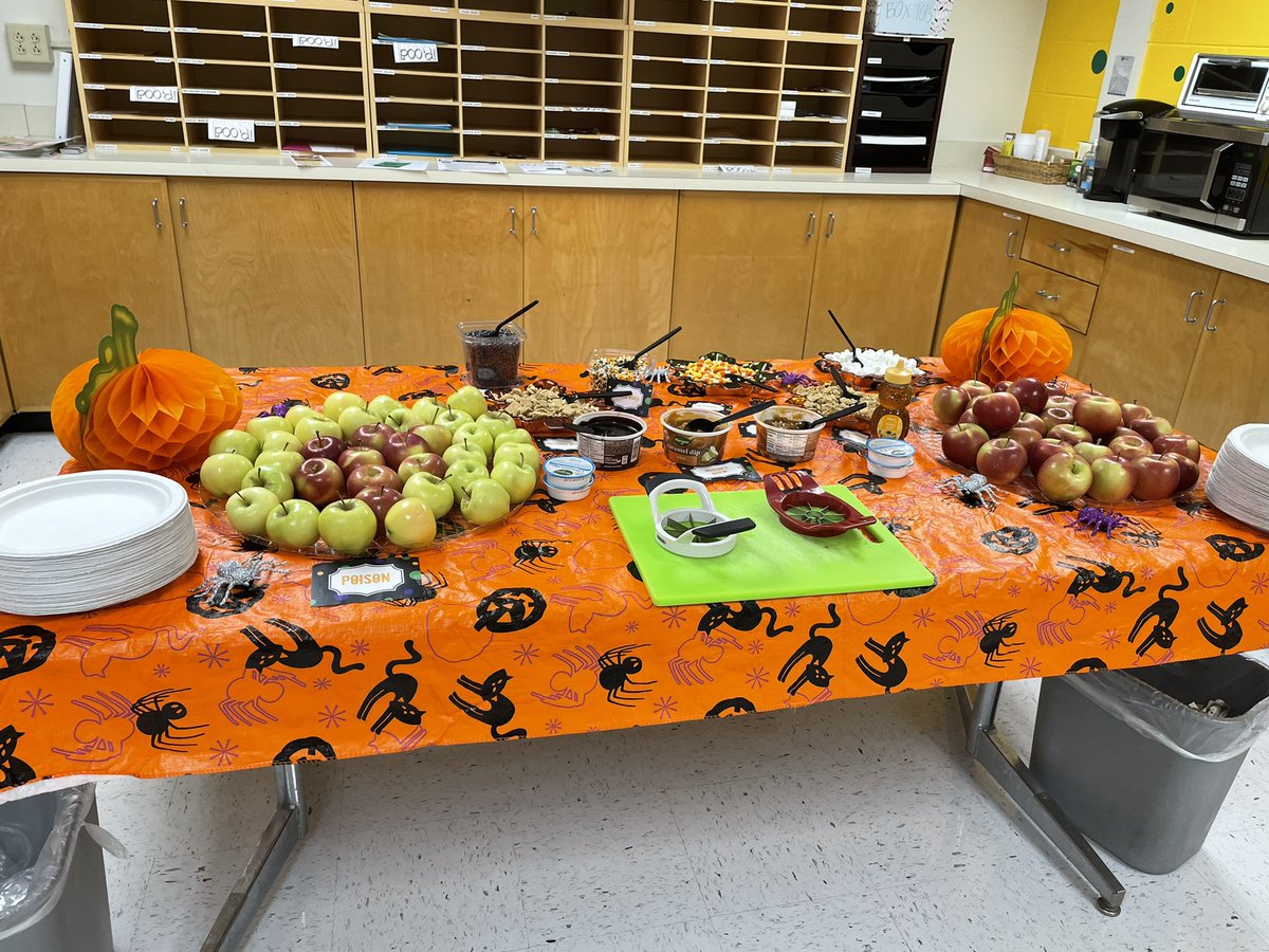 Sarah Burnham tweet media