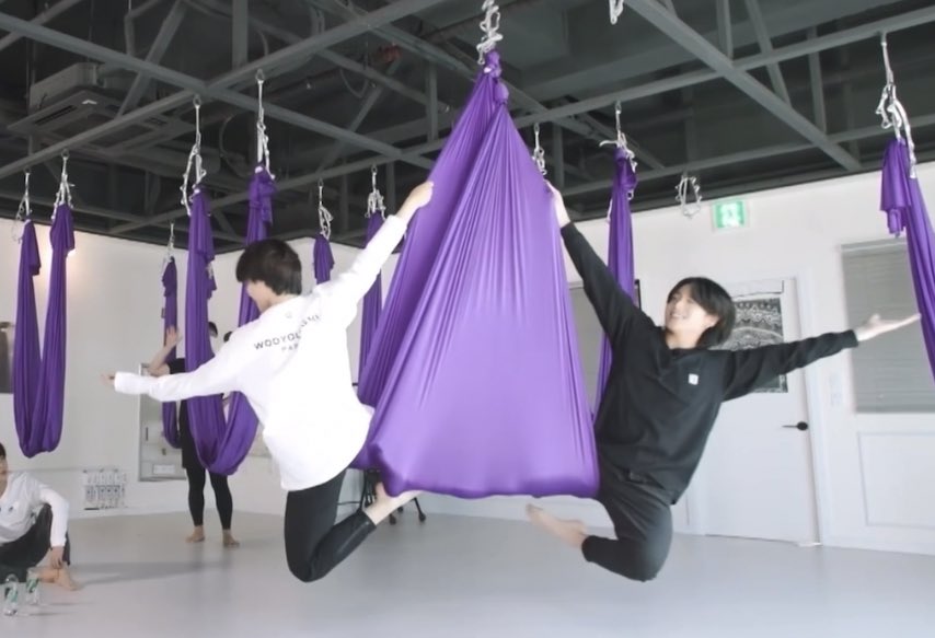jikookheart's tweet photo. PERFECT POSE FROM THE ACE TEAM 🥰 https://t.co/PpbmDR3QT7