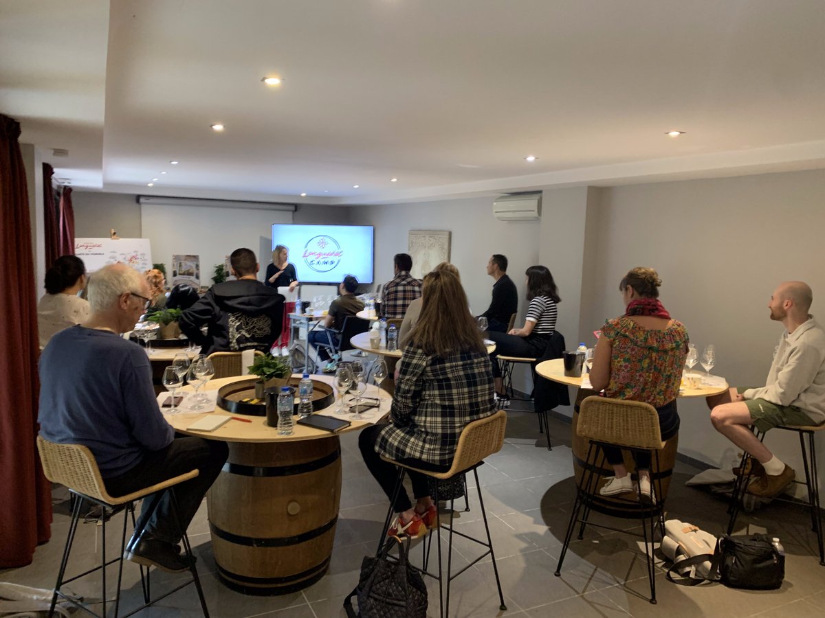 VinsduLanguedoc's tweet photo. ☀️⛰️🍇🍷🇫🇷 Du 10 au 14 Octobre, se tenait un nouveau #LanguedocCamp avec un focus sur l' AOP Languedoc et l' AOP Picpoul de Pinet , avec des importateurs, acheteurs, sommeliers journalistes et influenceurs US et UK.
#voyagespro #vinsdulanguedoc #instinctpartagé https://t.co/dxueB5bhq0