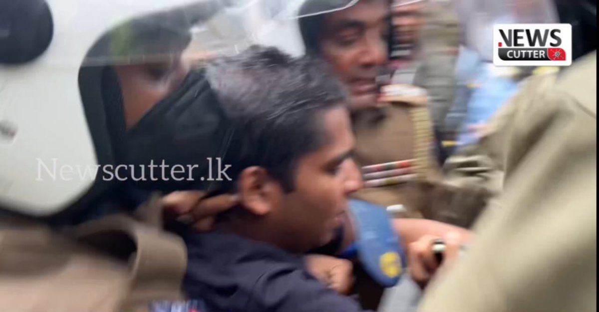 UvinduBro's tweet photo. @IUSFSL The #police have not confirmed the location of the 7 #arrested students from today's protest. So far, lawyers have checked the police stations in Kadawatha, Kiribathgoda, Peliyagoda, and Wattala, but they have not been taken there.
#SLNews #SriLanka #HumanRights #RightstoProtest https://t.co/SmZdiONkKy
