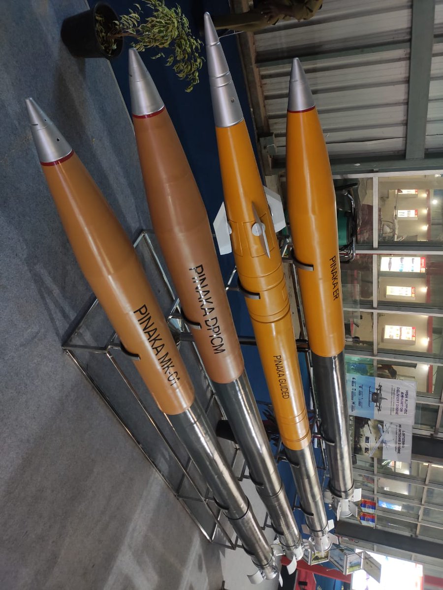 alpha_defense's tweet photo. #Pinaka rocket variants
#DPICM delivers submunitions over the enemy targets. The rockets can also carry anti-tank and anti-personnel as well as #thermobaric munitions.
#defexpo2022 #drdo #arde #pinakambrl #rocketartillery #mbrl #clustermunitions #defexpo https://t.co/RpEpS5Sert