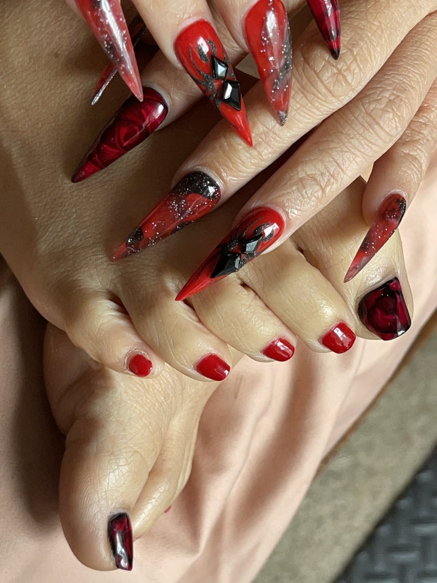 notsol3tru's tweet photo. Sole has your spidey sense been tingling yet? #newpedi #spideysenses #spidernails #blackwidownails #lethalnails #sexymaniandpedi #maniandpedi #nailsonpoint #nailsofleek #avengersnails #nailedit https://t.co/69ghjrZrj0