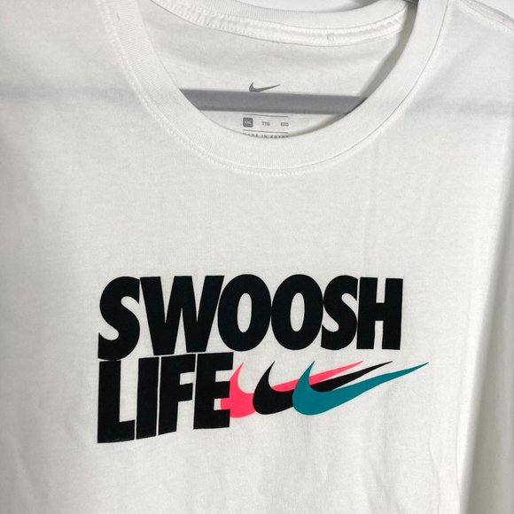 LuckyPaco07's tweet photo. So good I had to share! Check out all the items I'm loving on @Poshmarkapp #poshmark #fashion #style #shopmycloset #nike #vans #nikedrifit: https://t.co/g4welSHk90 https://t.co/mQ7u24Nii1