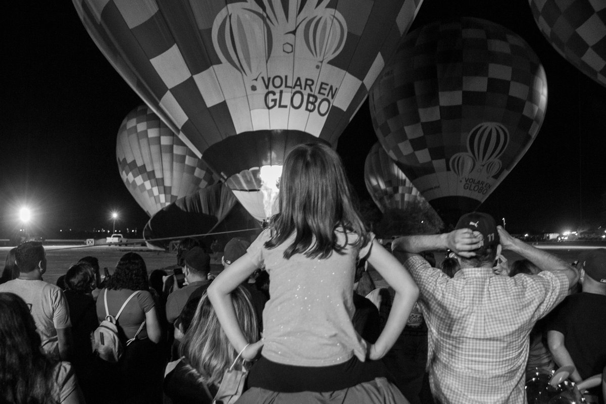 shapeofstreets's tweet photo. Unas cuantas fotos del #FestivalDelGlobo

#streetphotography #blackandwhitephotography #Monochrome #somewhereinhmo https://t.co/vXj7z04Tv7