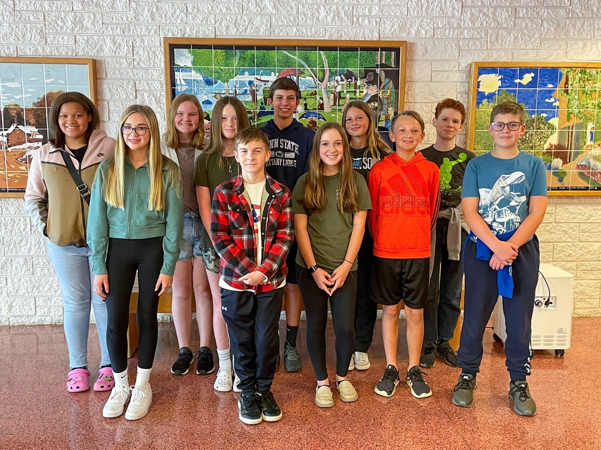 SGSchoolNews's tweet photo. 🎉 Congratulations to the SGAMS Students of the Month!! ⭐️ View the list of students who have been recognized for the month of September here: https://t.co/UcvQdV5hTW #RocketPride 🚀 https://t.co/oSTTEeVUh7