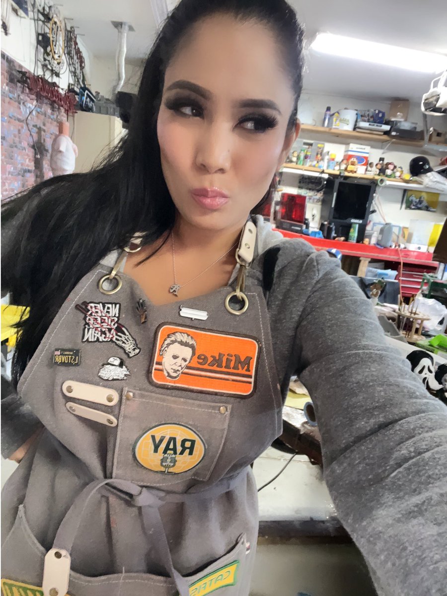 melamelodymela's tweet photo. In the @33_customs lab doing some stuff and things… happy Tuesday friends! (It’s Tuesday right?) 😅 #custombobblehead #bobbleheads #bobbleheadcollector https://t.co/Z82Rb0Lfsl
