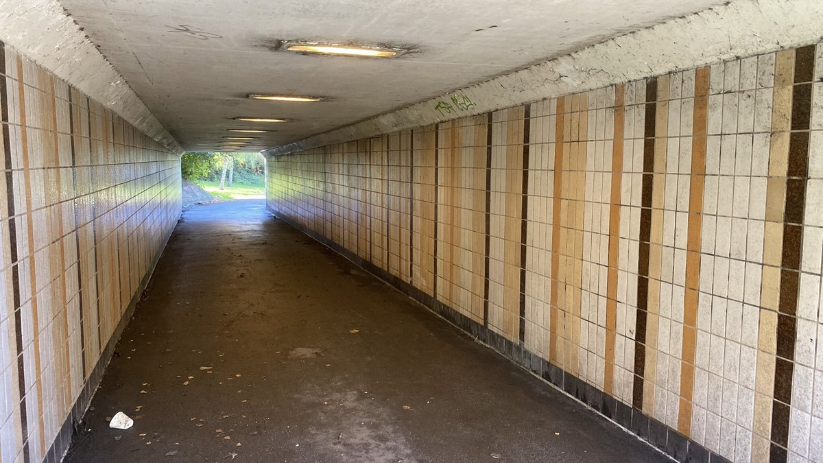 GraffitiLtd's tweet photo. Graffiti removed from subways in Chesterfield for Derbyshire Council Council #graffitiremoval #graffitiaway #derbyshire #chesterfield https://t.co/xJmhZKSCjh