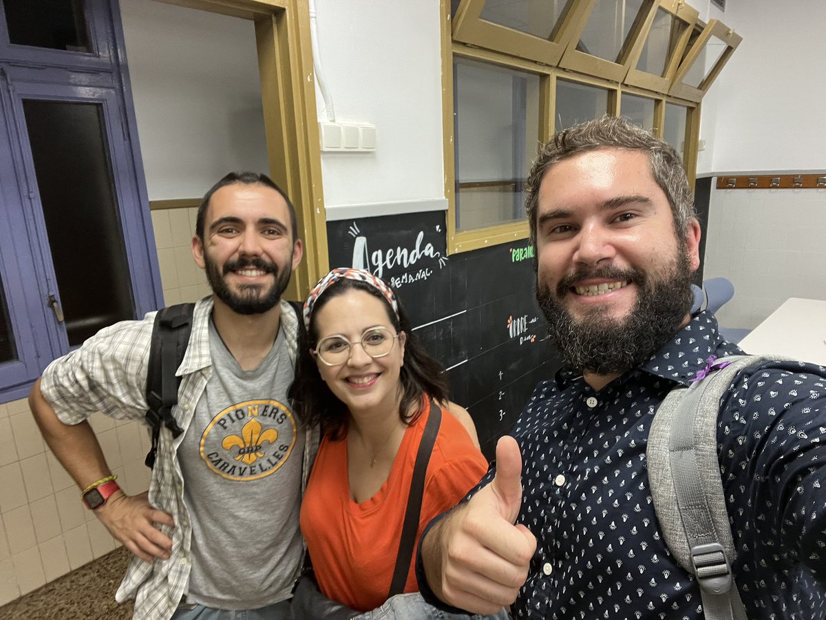 davidpboix's tweet photo. Aprofundir en el currículum per...
🧐Analitzar i entendre #Competències #CriterisAvaluació #Sabers
✏️Elaborar #ProjectesGlobalitzats que connectin amb els alumnes i els generin dubtes que els portin a investigar i experimentar.
🔄Repensar l'avaluació.
Gran feina amb un equipàs! https://t.co/fzxCPattoj
