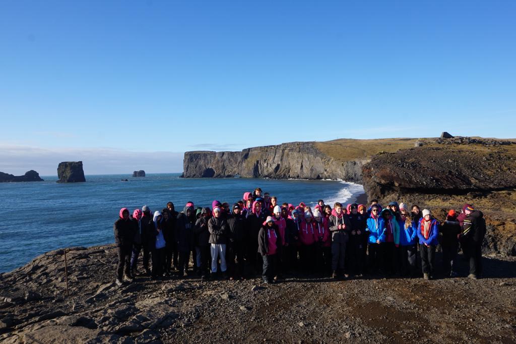 solschgeography's tweet photo. Iceland 2022...another day of discovery! Coasts and Ice today #adventure @solsch1560 #outdoorlearning @SolSchTrips #Geography #geographyintherealworld @iceland https://t.co/JUsuZ14jVZ