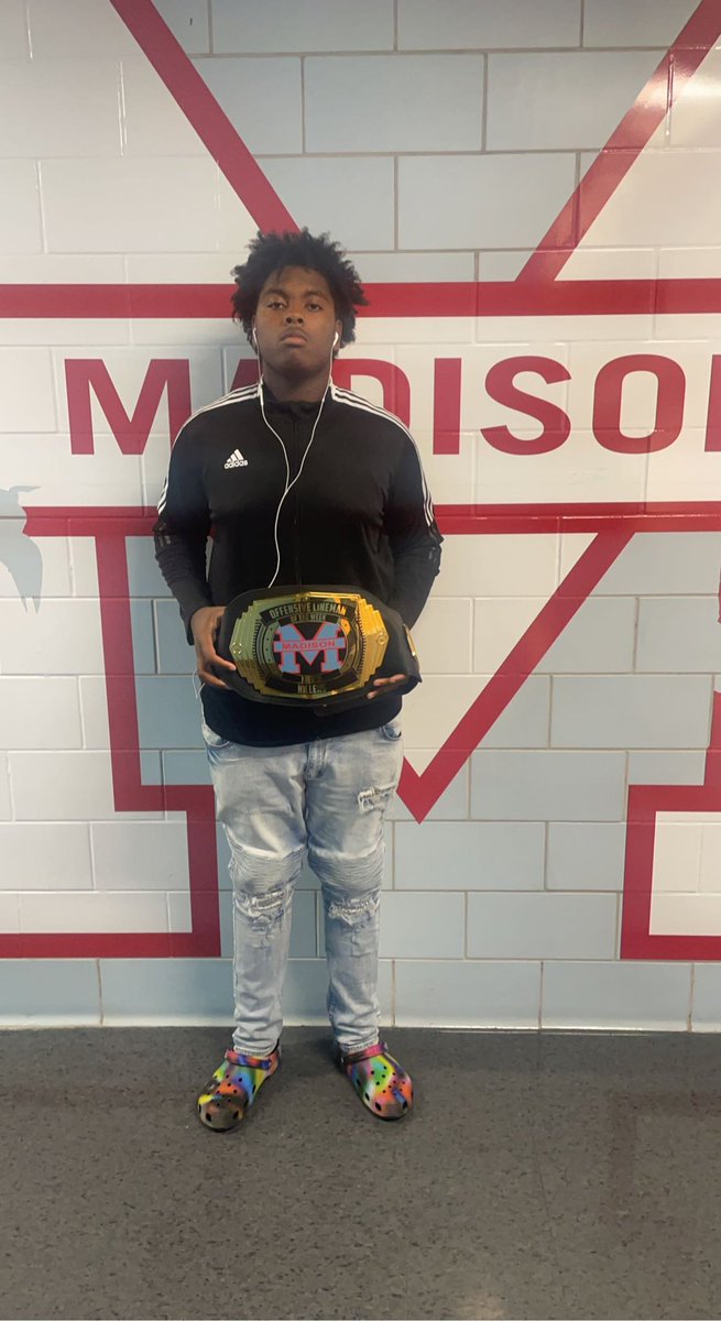 3 PEAT! Offensive Lineman of the Week was awarded to Nicolas Golden (<a href="/kingnixk2/">Nicolas1golden</a>)! Nick registered 1 pancake and 5 knockdowns vs. Milby High School!

6’6, 280, RT (2024)
#RecruitTheMarlins