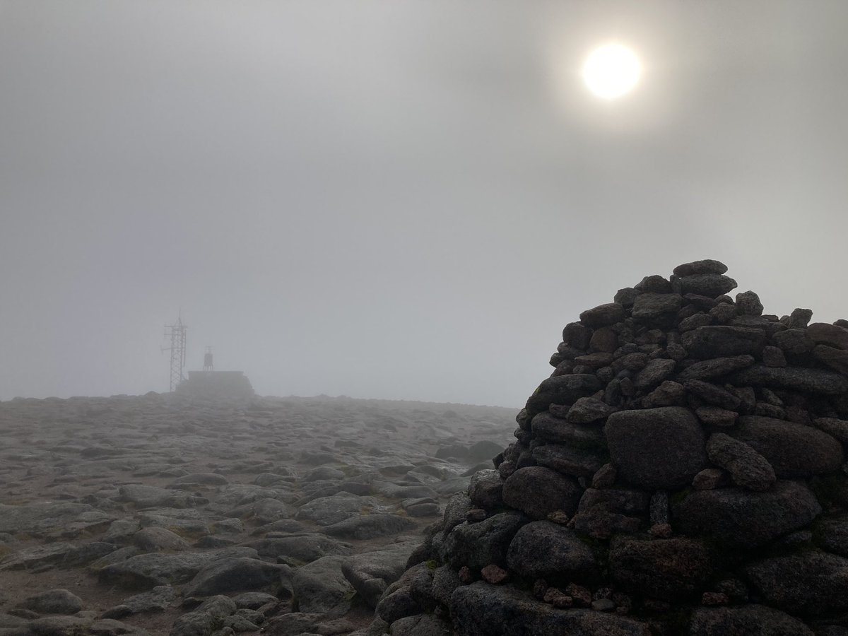 Early afternoon on Cairngorm.