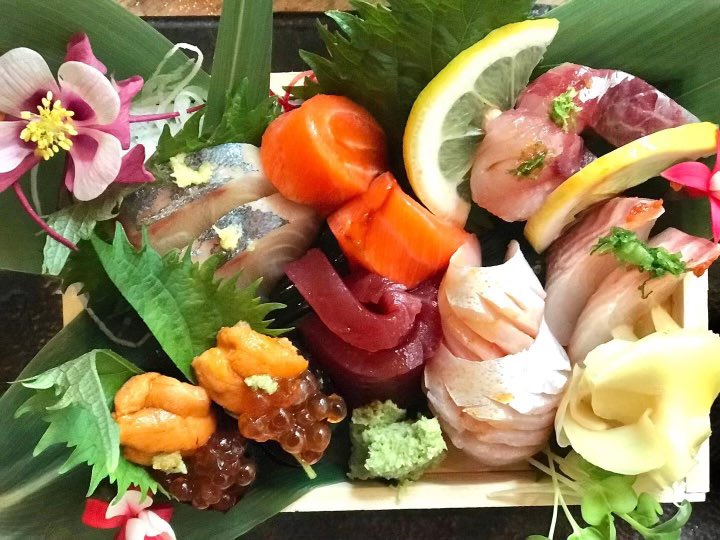 masupdx's tweet photo. Life’s better with sushi in it! 🍣 Treat yourself to Masu’s amazing selections from our sushi bar!

We are open today from 5:00 pm to 10:00 pm. https://t.co/a7z4GUIWBL