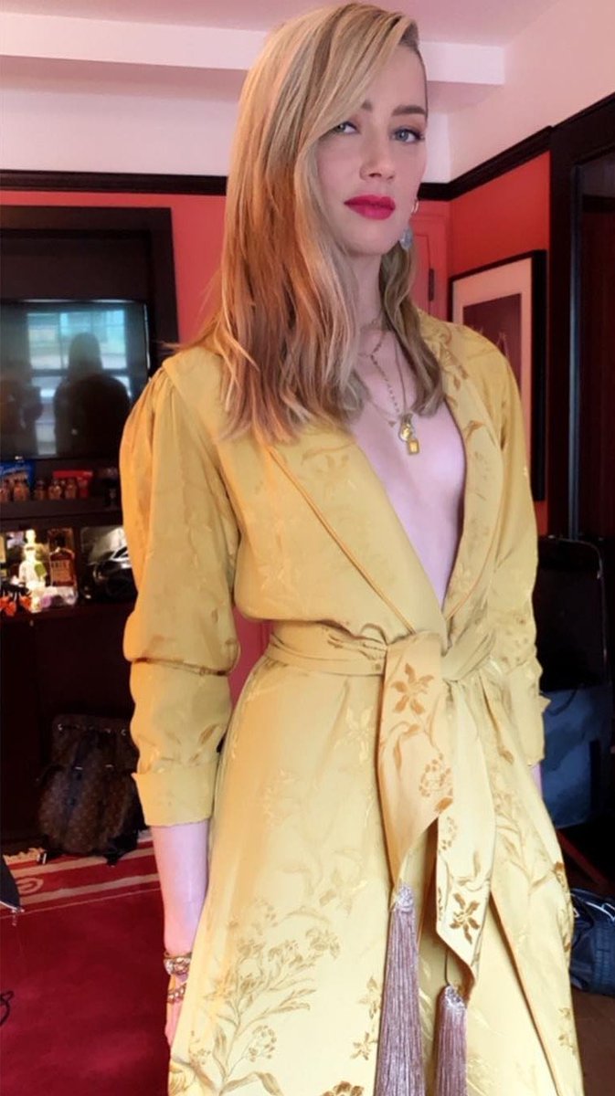 best of amber heard on Twitter: 