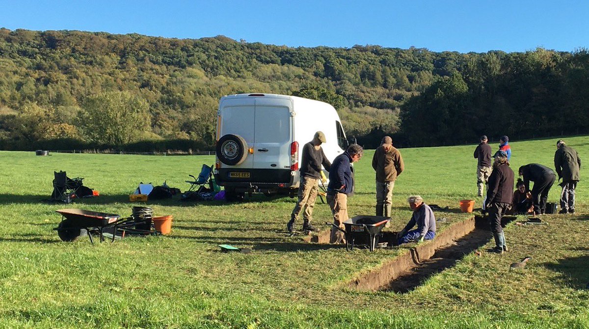 SAHS_org's tweet photo. A weekend excavating at Thorn Park Farm, near Raincliffe Wood, exploring a square enclosure seen on aerial photographs. @SAHS_org discovered a deep gully which may have held a line of upright wooden posts forming a palisade. We now await radiocarbon results. https://t.co/EUE1HVil3i
